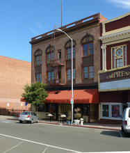 324-326 Virginia St in Vallejo, CA - Foto de edificio - Building Photo