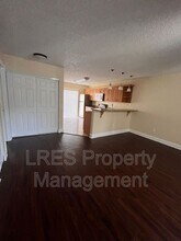 3651 N Goldenrod Rd in Winter Park, FL - Foto de edificio - Building Photo