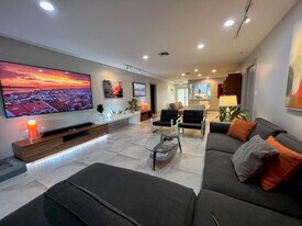 4021 N Cypress Dr in Pompano Beach, FL - Building Photo