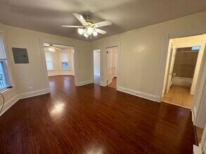 217 Woodlawn Terrace-Unit -1 in Waterbury, CT - Building Photo - Building Photo