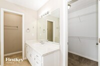 130 Macadamia Ct photo'