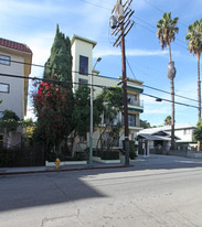 1333 N Las Palmas Apartments