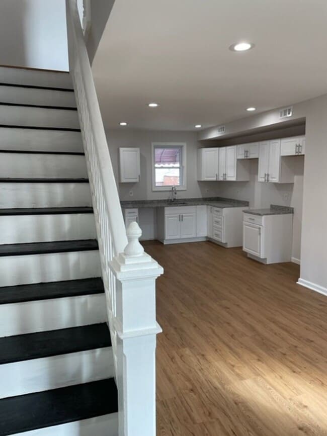 3326 Elmora Ave in Baltimore, MD - Building Photo - Building Photo