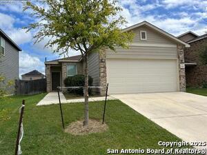 15415 Pine Path in San Antonio, TX - Building Photo - Building Photo