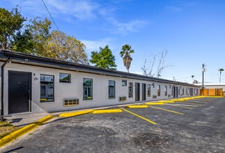 McAllen Apartments in McAllen, TX - Building Photo - Building Photo