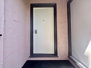 161 Perry Pl in Oakland, CA - Foto de edificio - Building Photo