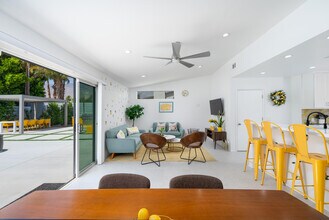 2383 E Powell Rd in Palm Springs, CA - Building Photo - Building Photo