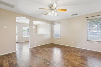 1132 Pine Portage Loop, Unit 1 in Leander, TX - Building Photo - Building Photo