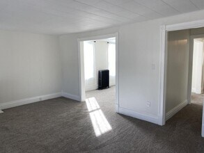 210 Logan Blvd in Altoona, PA - Building Photo - Building Photo