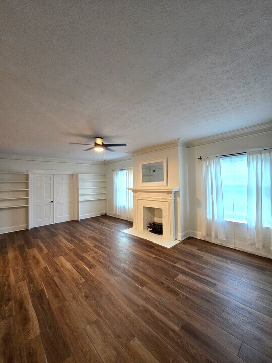 2472 Overlook Rd in Cleveland Heights, OH - Building Photo
