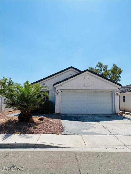 4232 Village Hills St in Las Vegas, NV - Building Photo