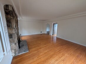 1219 Hi Point St, Unit 1219 in Los Angeles, CA - Foto de edificio - Building Photo
