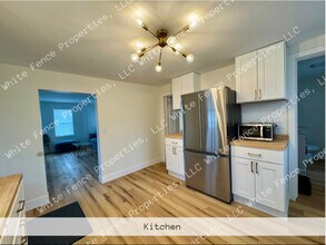 247 Strong Ave in Muskegon, MI - Building Photo - Building Photo