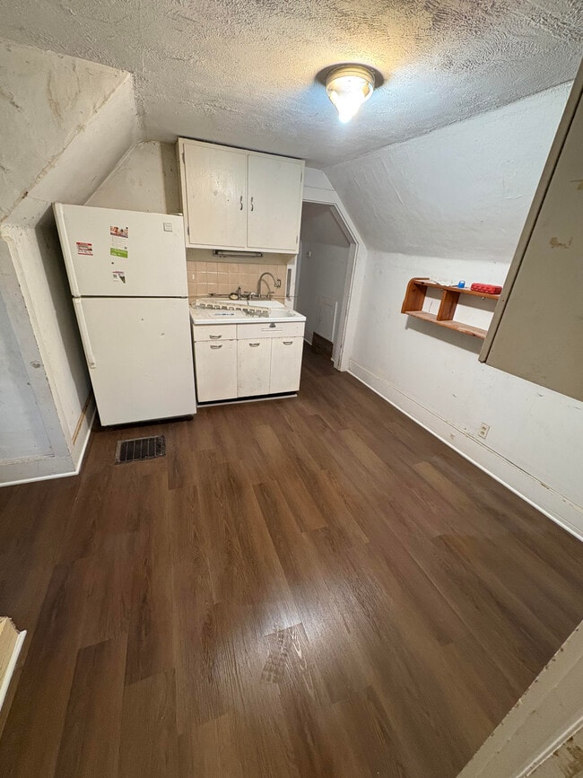 314 S Park St, Unit A in Osceola, IA - Building Photo - Building Photo