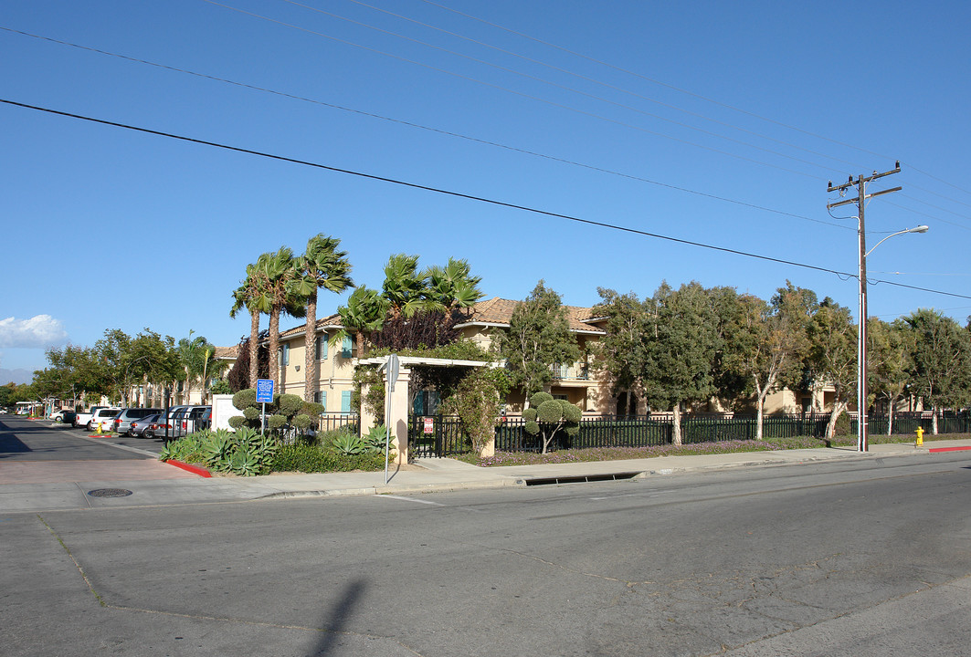 Vineyard Gardens Apartment Homes in Oxnard, CA - Foto de edificio