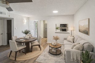 River Point in San Angelo, TX - Building Photo