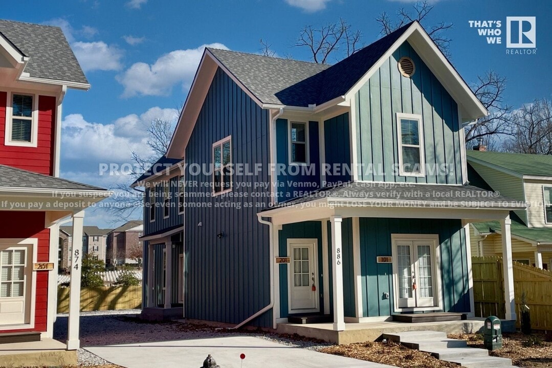 101 S Hill Ave in Fayetteville, AR - Building Photo