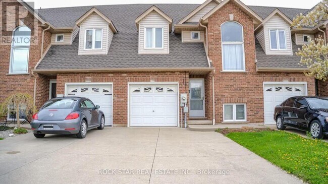 21 Bluegrass Crescent in St Catharines, ON - Building Photo - Building Photo