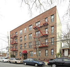 Sterling Manor in Jamaica, NY - Foto de edificio - Building Photo