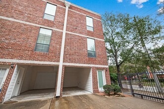 118 McGowen St in Houston, TX - Building Photo - Building Photo