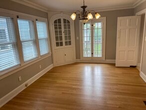 1631 N 69th St in Wauwatosa, WI - Building Photo - Building Photo