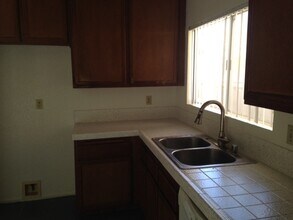 10934 Shy Bird Ln in San Diego, CA - Building Photo - Building Photo