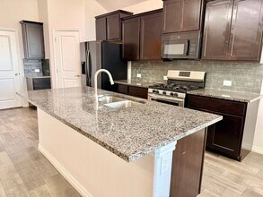 3416 Sadie Dr in Yukon, OK - Building Photo - Building Photo