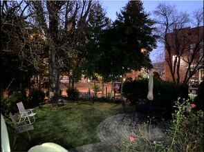 204 Bradford St, Unit 7 in Charleston, WV - Foto de edificio - Building Photo