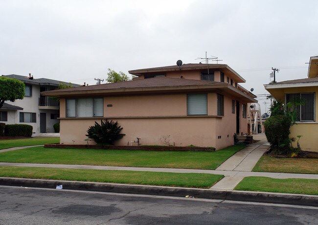 2916 W El Segundo Blvd in Hawthorne, CA - Building Photo - Building Photo