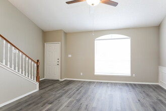 204 Briarglen Dr in Cedar Hill, TX - Building Photo - Building Photo