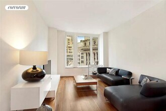 15 William St in New York, NY - Building Photo - Building Photo