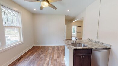 262 E Lane Ave in Columbus, OH - Building Photo - Building Photo
