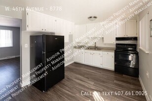 W. W 46th Ave in Denver, CO - Building Photo