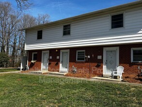 101 Oxford Pl in High Point, NC - Building Photo - Building Photo