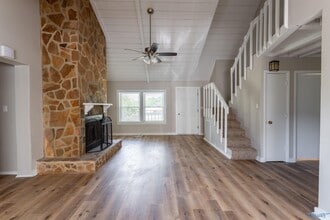 2843 Hobbs Island Rd SE in Huntsville, AL - Building Photo - Building Photo