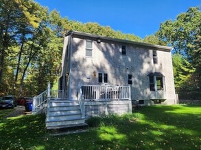 163 Quanapoag Rd in Freetown, MA - Building Photo - Building Photo