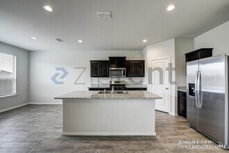 9720 Fallston Dr in Fort Worth, TX - Building Photo - Building Photo