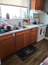 120 Stanford Ave in Pocatello, ID - Foto de edificio - Building Photo