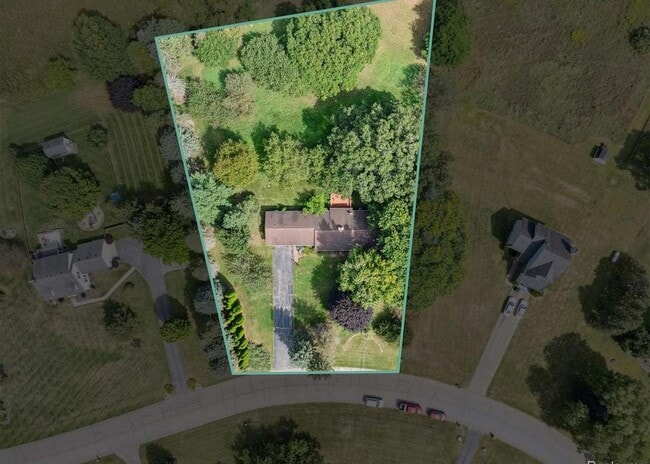 4140 Indian Camp Trl in Howell, MI - Building Photo - Building Photo