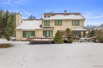 66 Windsong Ct in East Amherst, NY - Building Photo - Building Photo