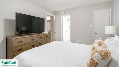 934 Garden Walk Blvd in Atlanta, GA - Foto de edificio - Building Photo