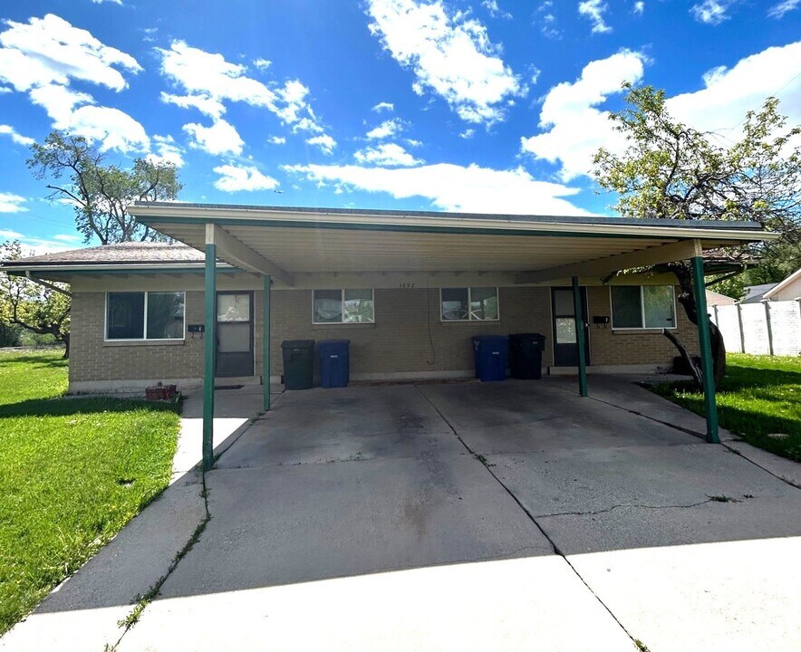 3892 S 3060 W-Unit -Unit #1 in West Valley City, UT - Building Photo