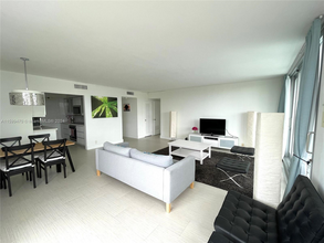 1000 West Ave, Unit 403 in Miami Beach, FL - Building Photo - Building Photo