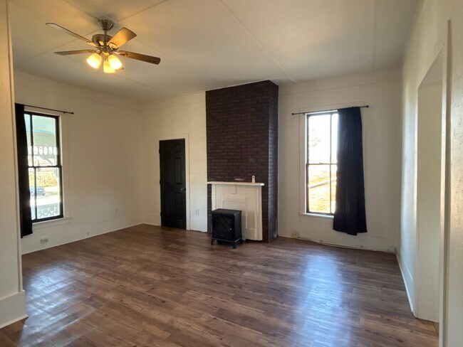 700 N High St in Winchester, TN - Building Photo - Building Photo