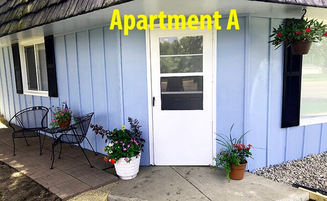 101 Parkway Ave, Unit Apt A in Eagle Lake, MN - Building Photo - Building Photo