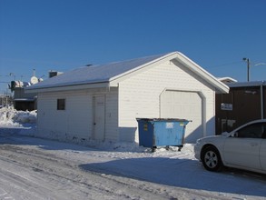 Cameron Motel Apartments in Cameron, WI - Building Photo - Building Photo