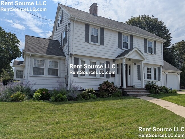 18 Radcliffe Rd in Arlington, MA - Building Photo - Building Photo