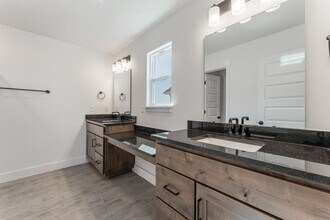 1140 Ari Ave in Centerton, AR - Building Photo - Building Photo