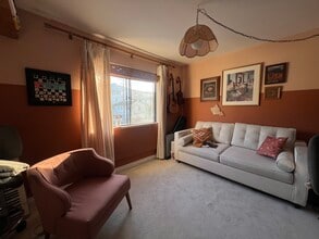 620 E Harvard Rd, Unit G in Burbank, CA - Building Photo - Building Photo