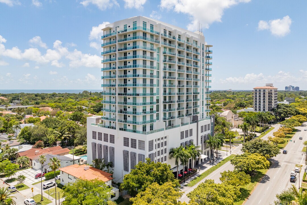 Nordica Condominium in Miami, FL - Foto de edificio